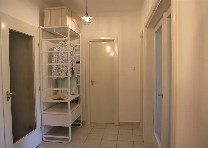 Apartment With Swing *